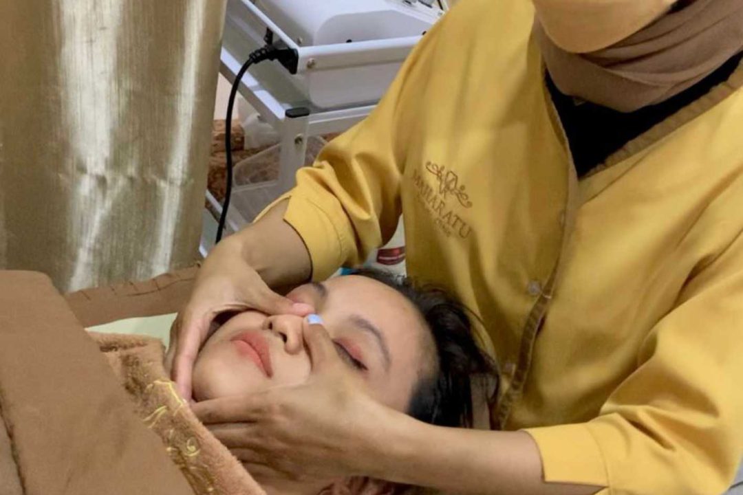 Treatment Facial Acne Glow